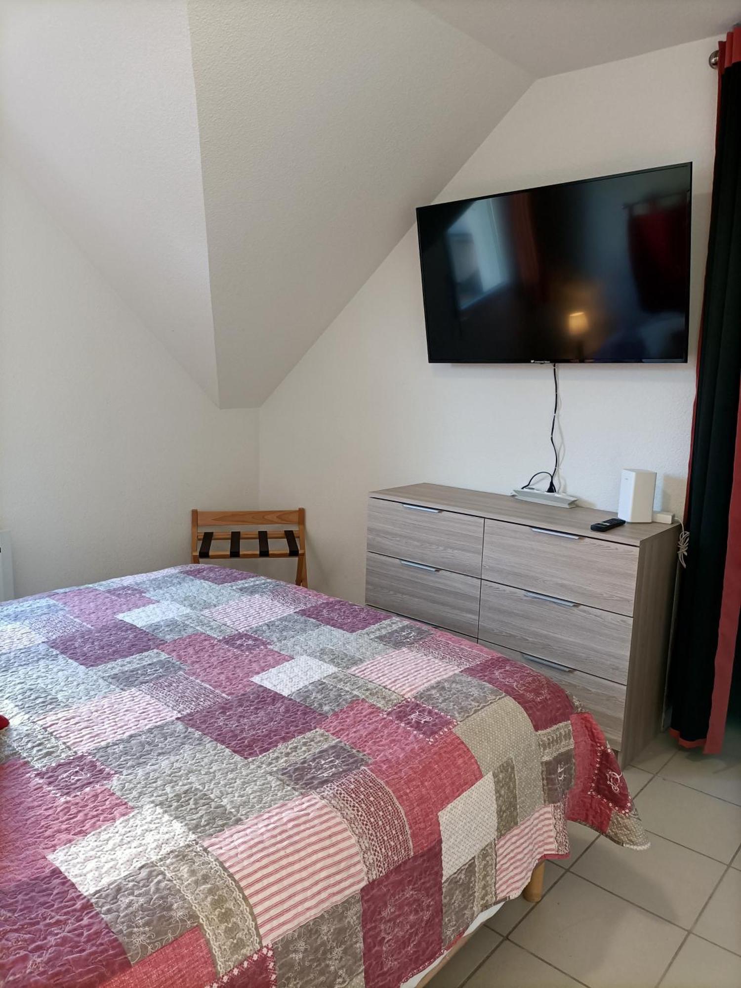 Residence De La Source By Euclenima Salies-de-Bearn Room photo