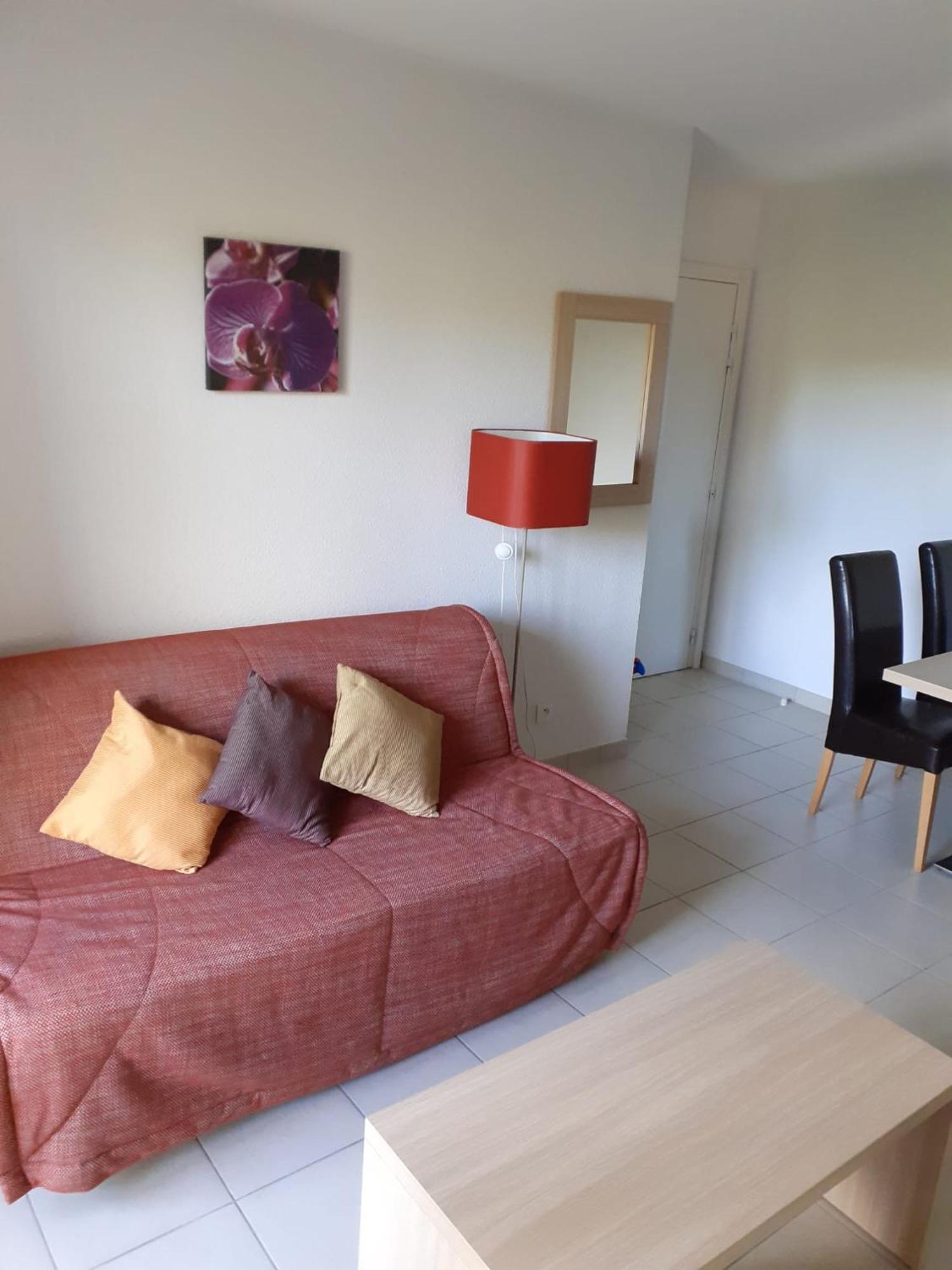 Residence De La Source By Euclenima Salies-de-Bearn Room photo