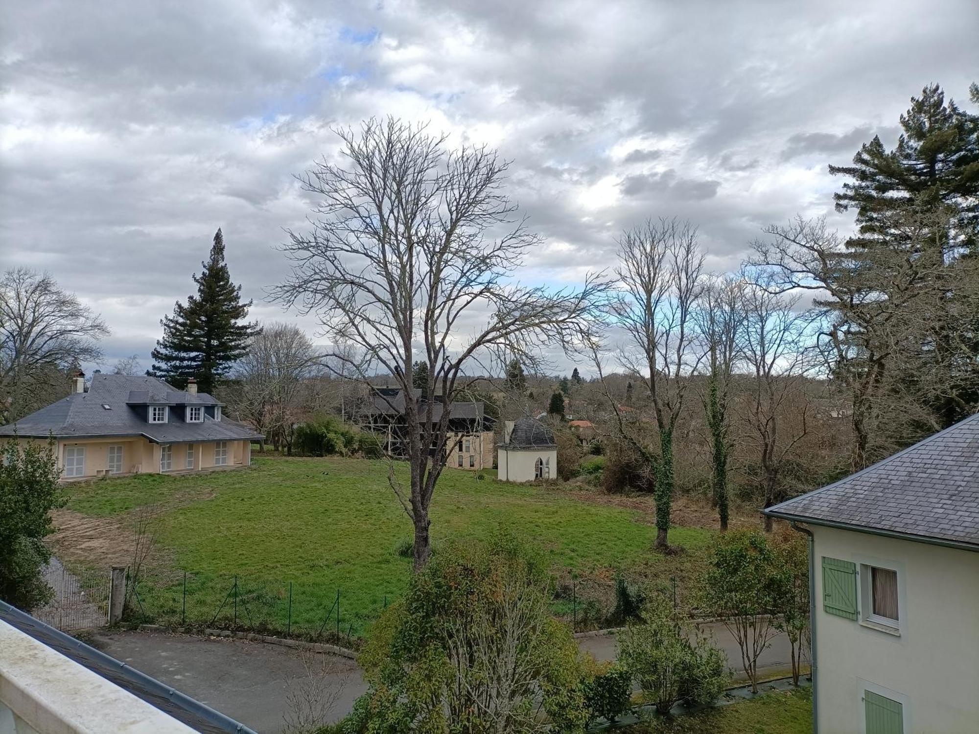 Residence De La Source By Euclenima Salies-de-Bearn Room photo